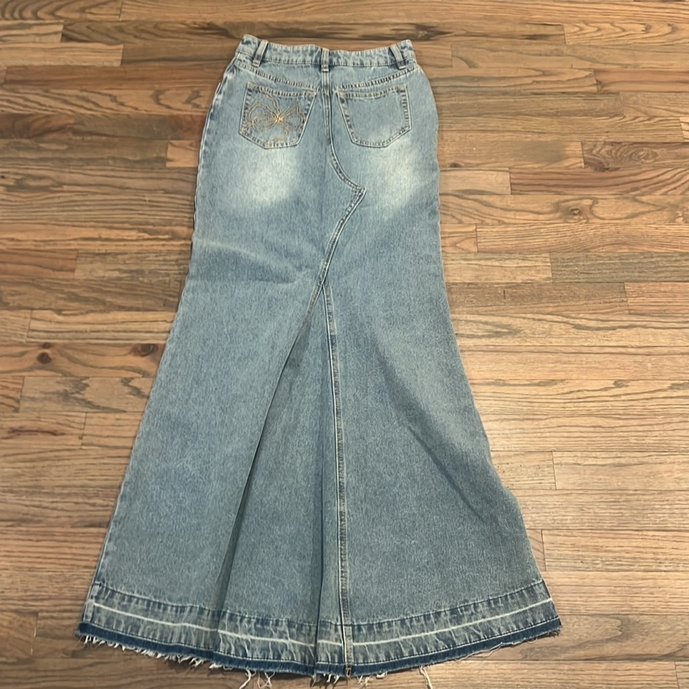 NWT Loveshack Fancy Risia Skirt. Montauk Blue, Size 24 - Picture 7 of 11